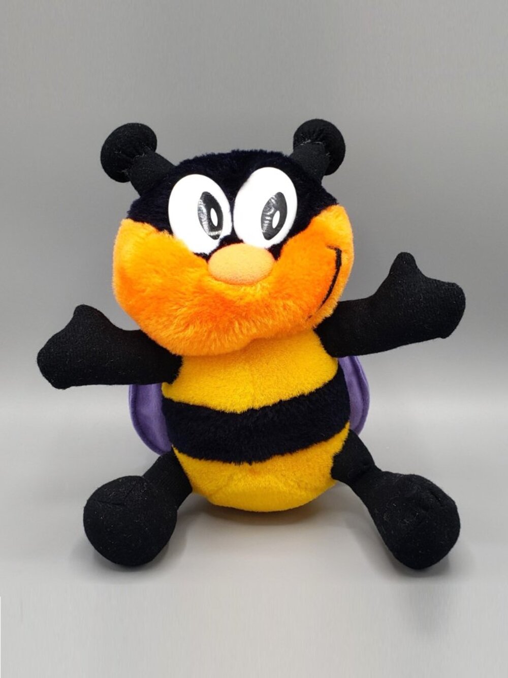 Cadbury Buzz Bar Buzz Bee 8" Plush Stuffed Animal HTF New Zealand Candy Mascot